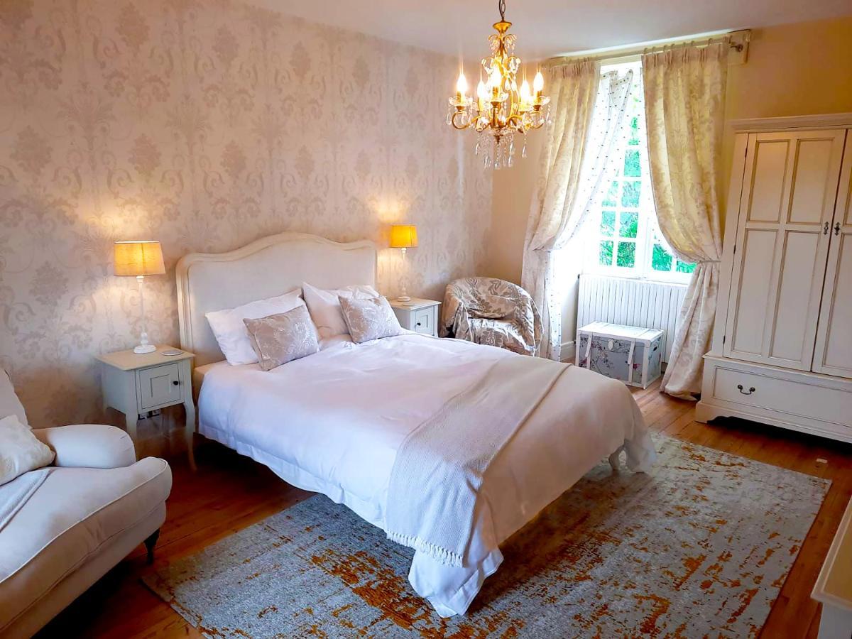 Logis De Tirac Bed & Breakfast Lorignac Eksteriør bilde