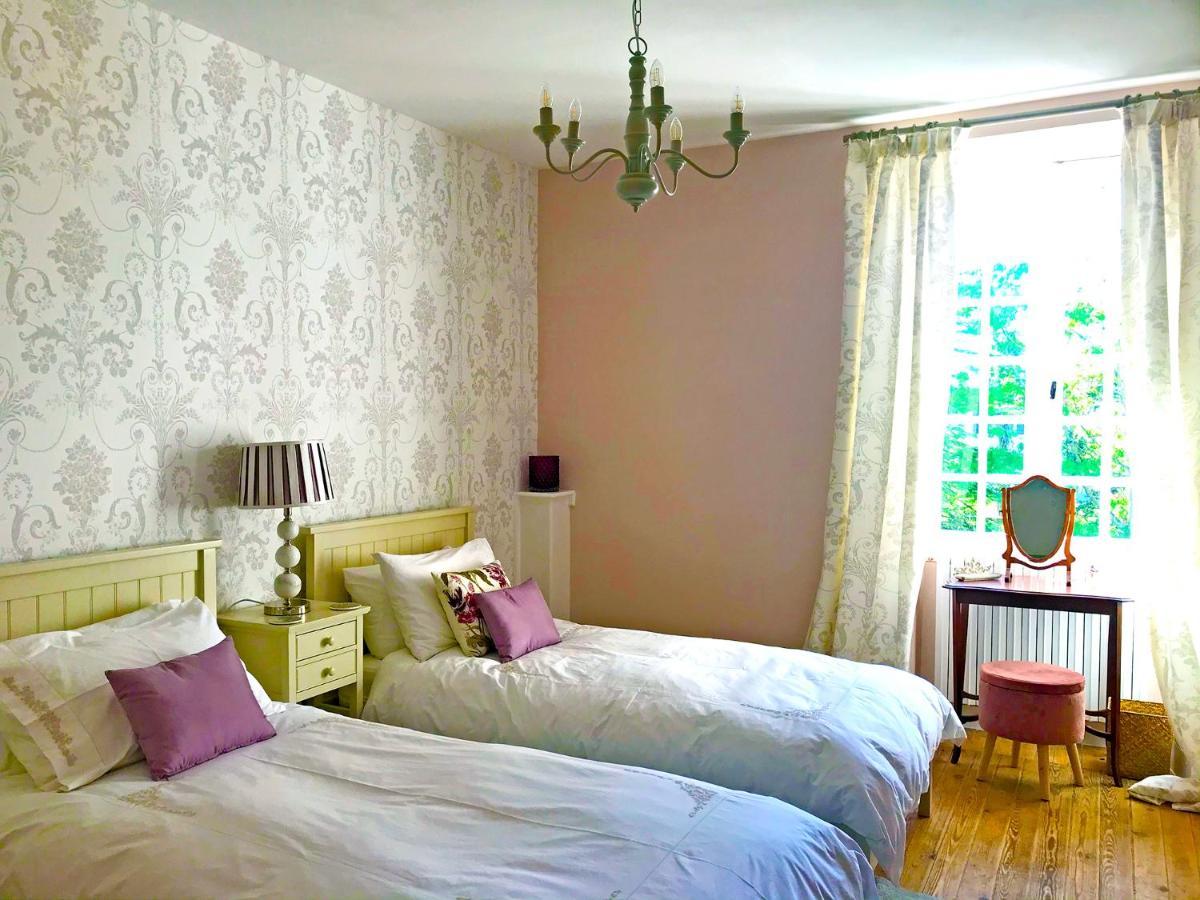 Logis De Tirac Bed & Breakfast Lorignac Eksteriør bilde